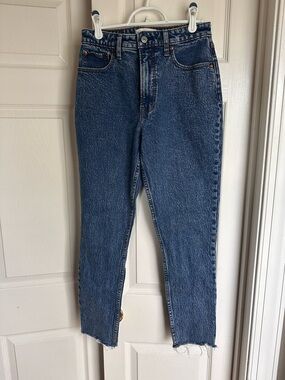 Abercrombie high rise curve love 6R